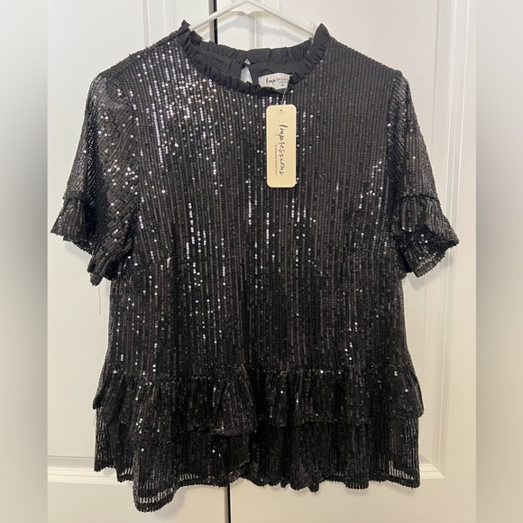 COUNTING DOWN TO KISSES SEQUIN TOP IN BLACK. NWT. - Picture 5 of 5